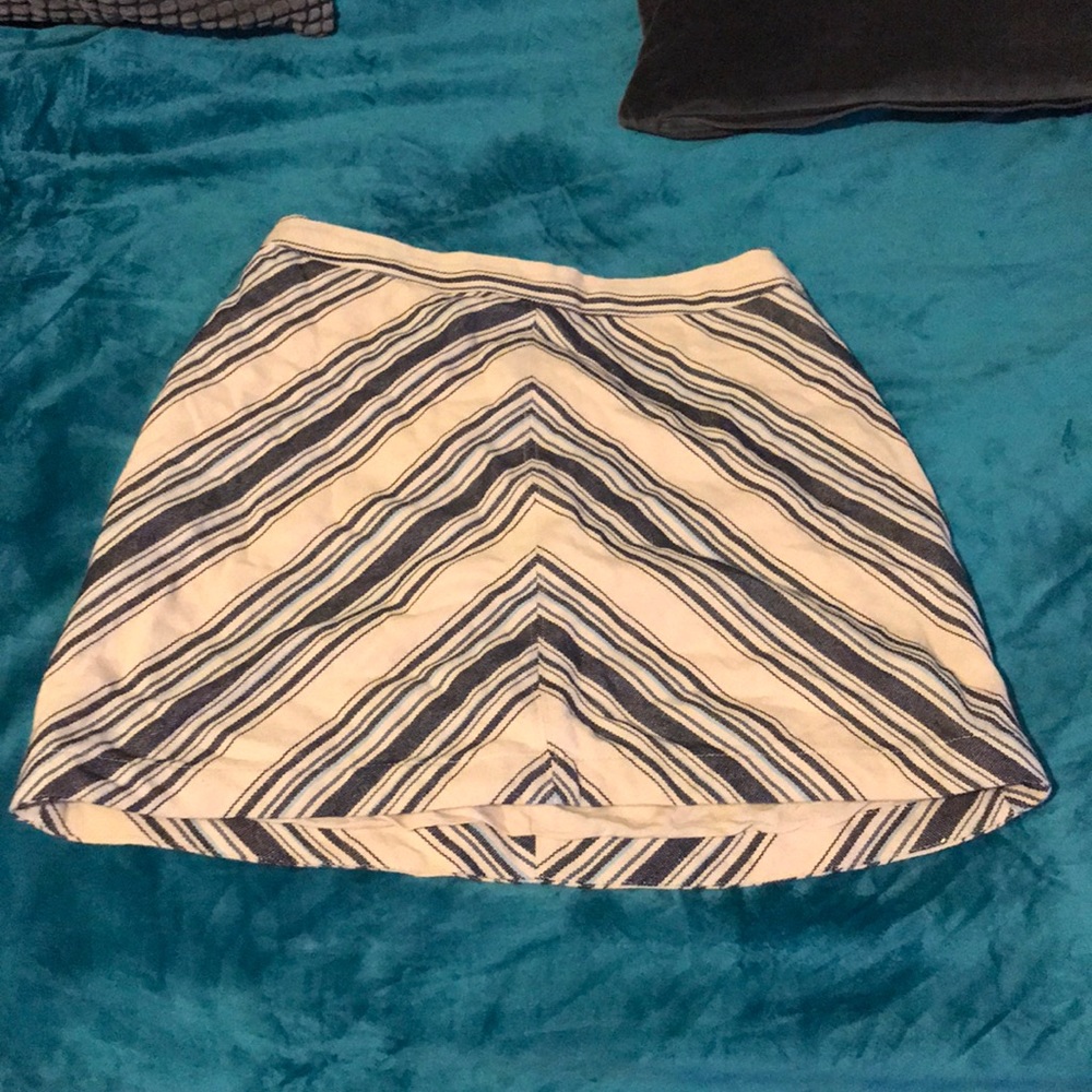HOLLISTER triangle striped skirt